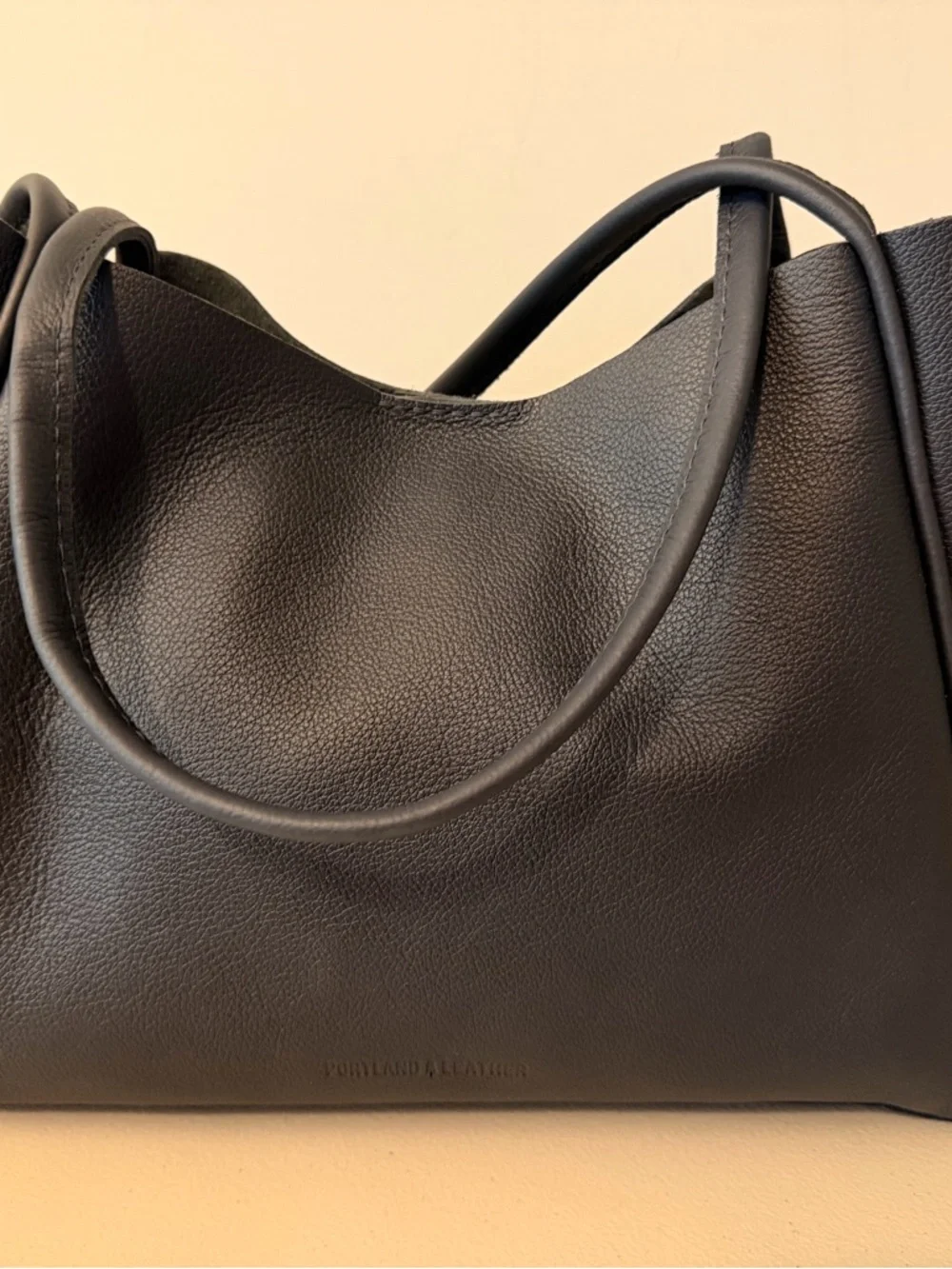 Portland leather midnight Verona bag large - Picture 5 of 6